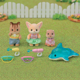 Calico Critters Pool Fun Trio - Nursery Friends Set, Multicolor, Plastic, Model CC2172